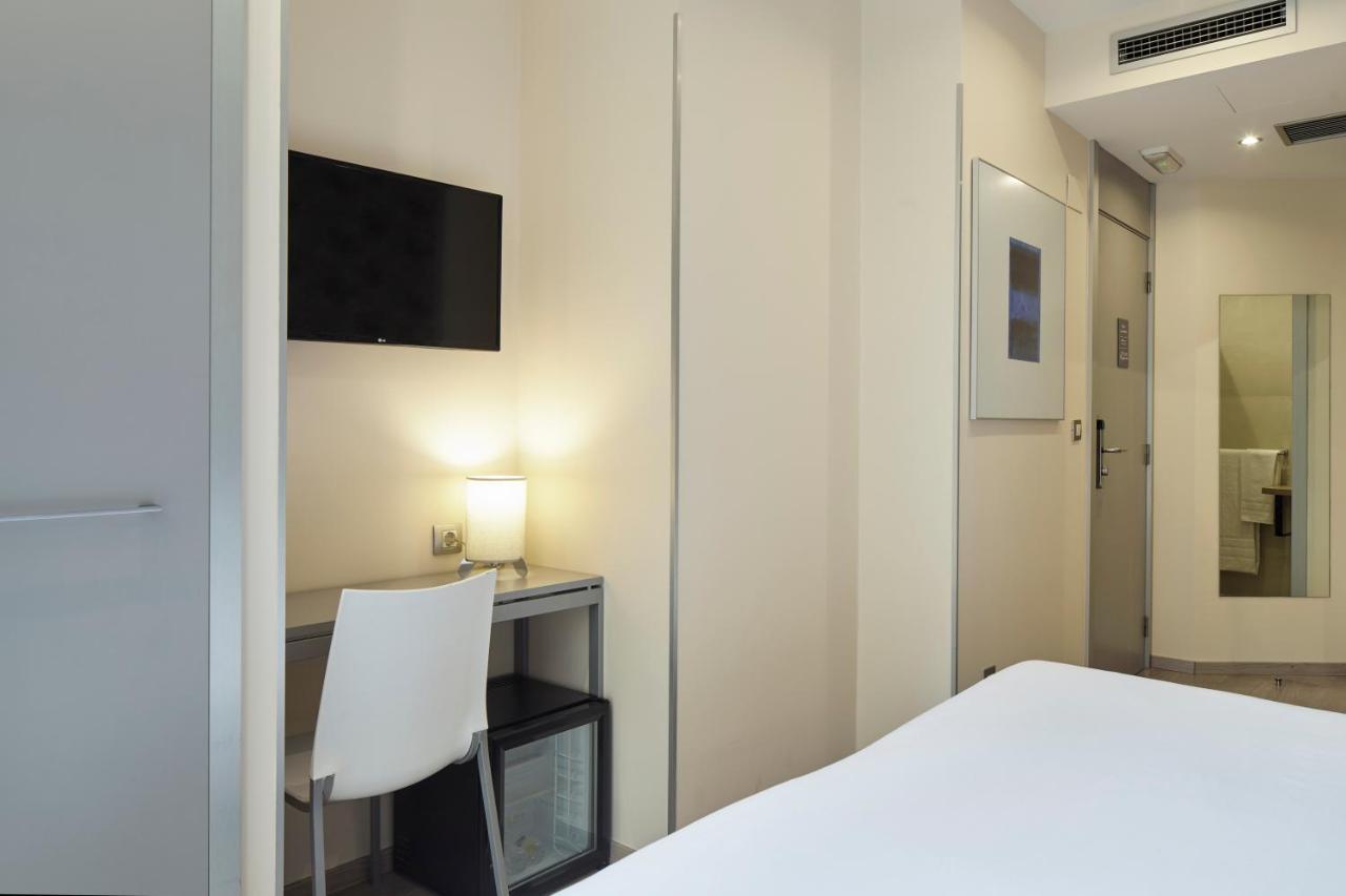 Welcome Gros Hotel San Sebastian Exterior photo