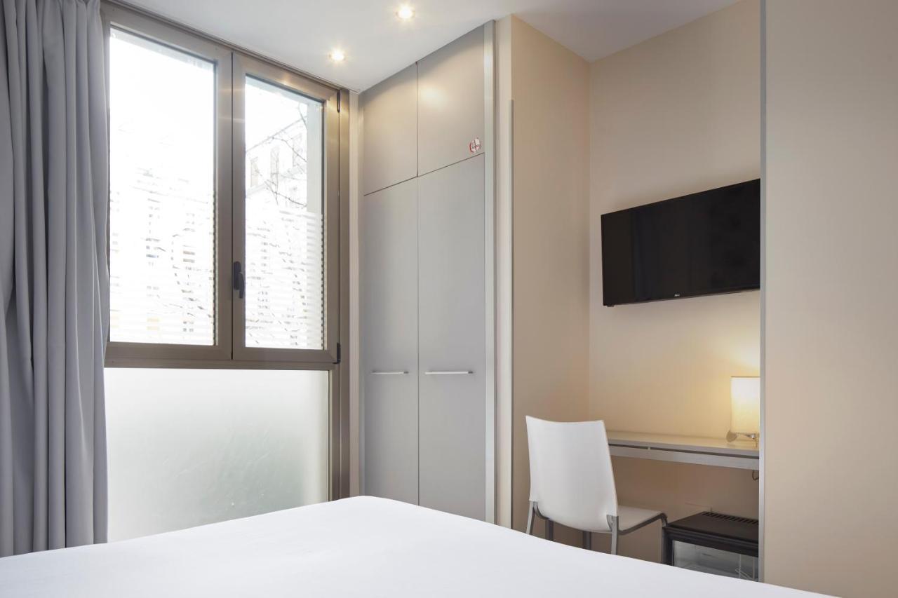 Welcome Gros Hotel San Sebastian Exterior photo