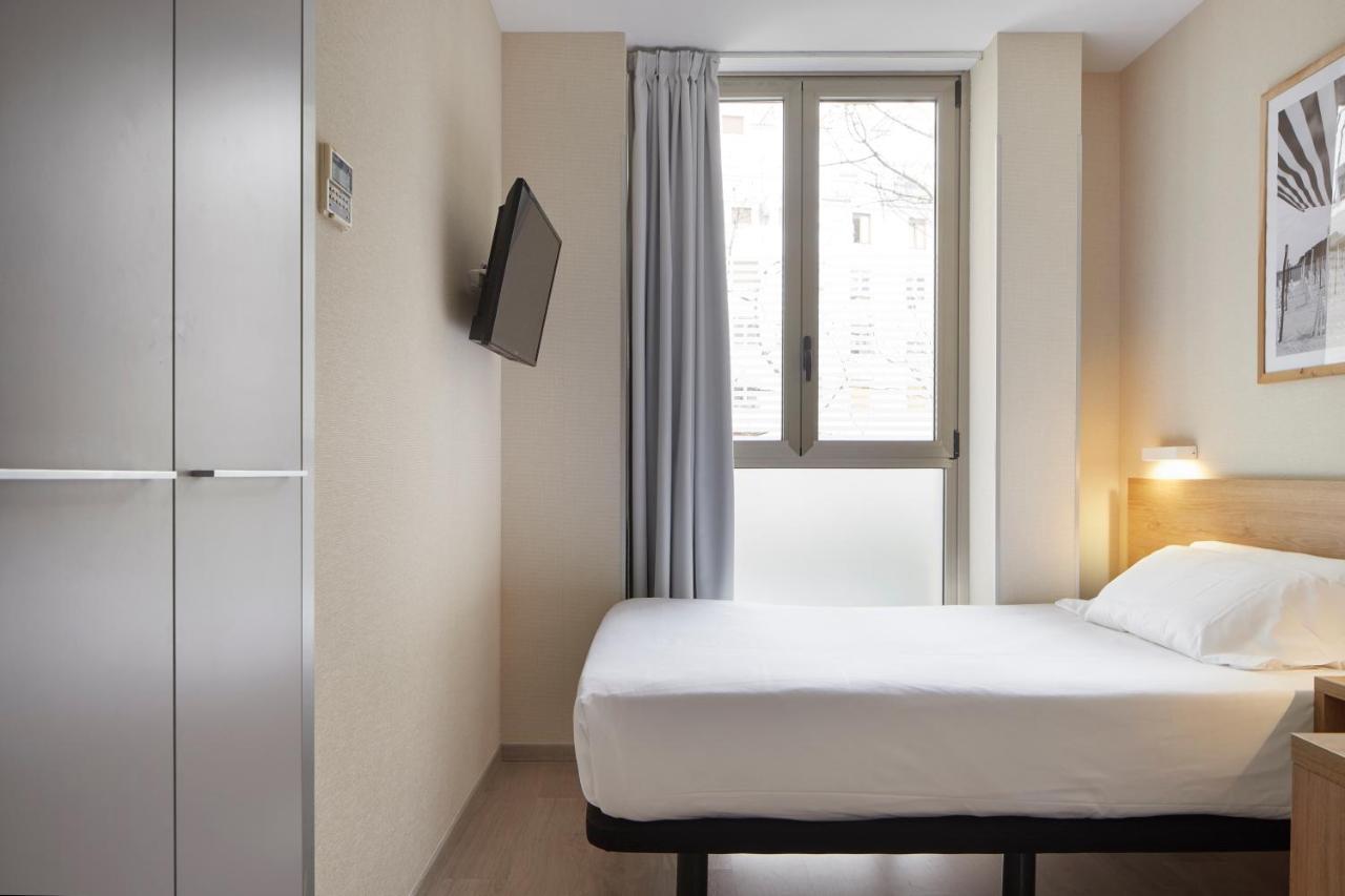 Welcome Gros Hotel San Sebastian Exterior photo