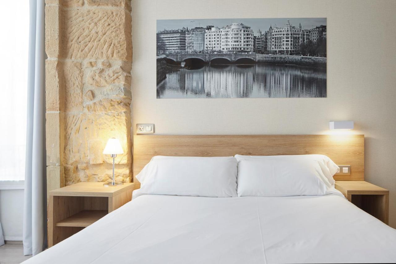 Welcome Gros Hotel San Sebastian Exterior photo